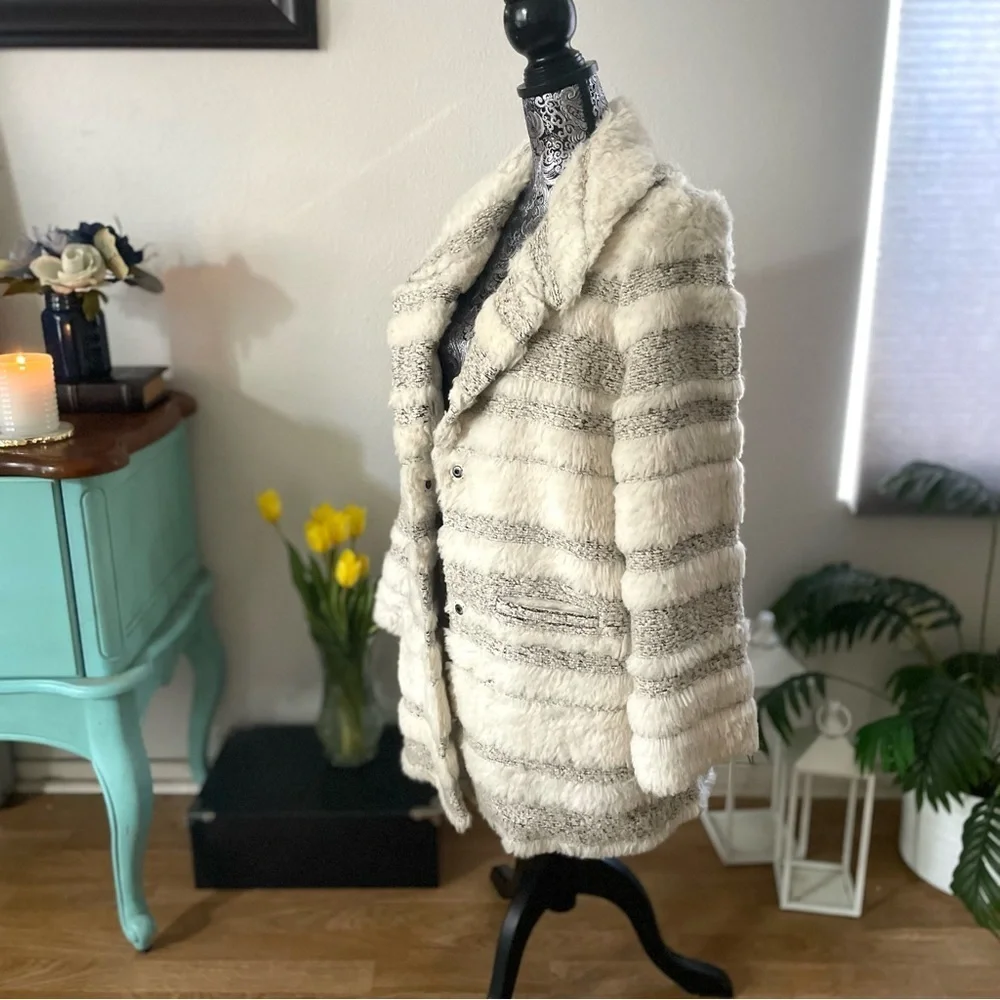Cinq a Sept 5a7 Shaggy Boucle Tweed Faux Fur Boyfriend Jacket Coat Size Large
